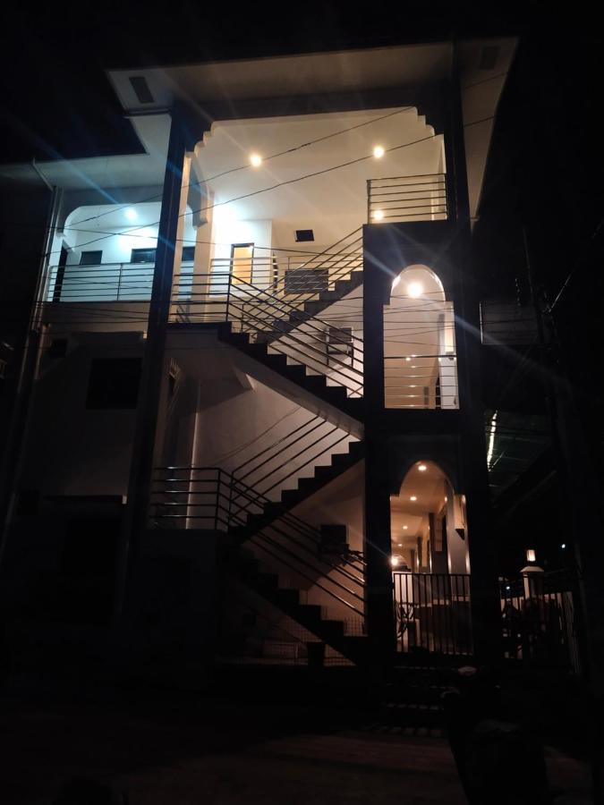 Junie Pension House Moalboal Exterior photo